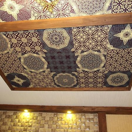 Delphin Guest House Bischkek Exterior foto