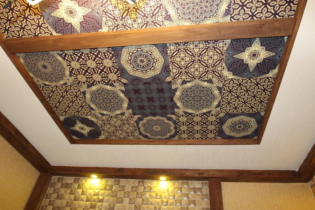 Delphin Guest House Bischkek Exterior foto
